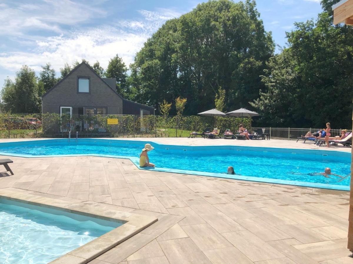 Chalet 511 Op Recreatiepark De Wielen Синт-Мартен Экстерьер фото